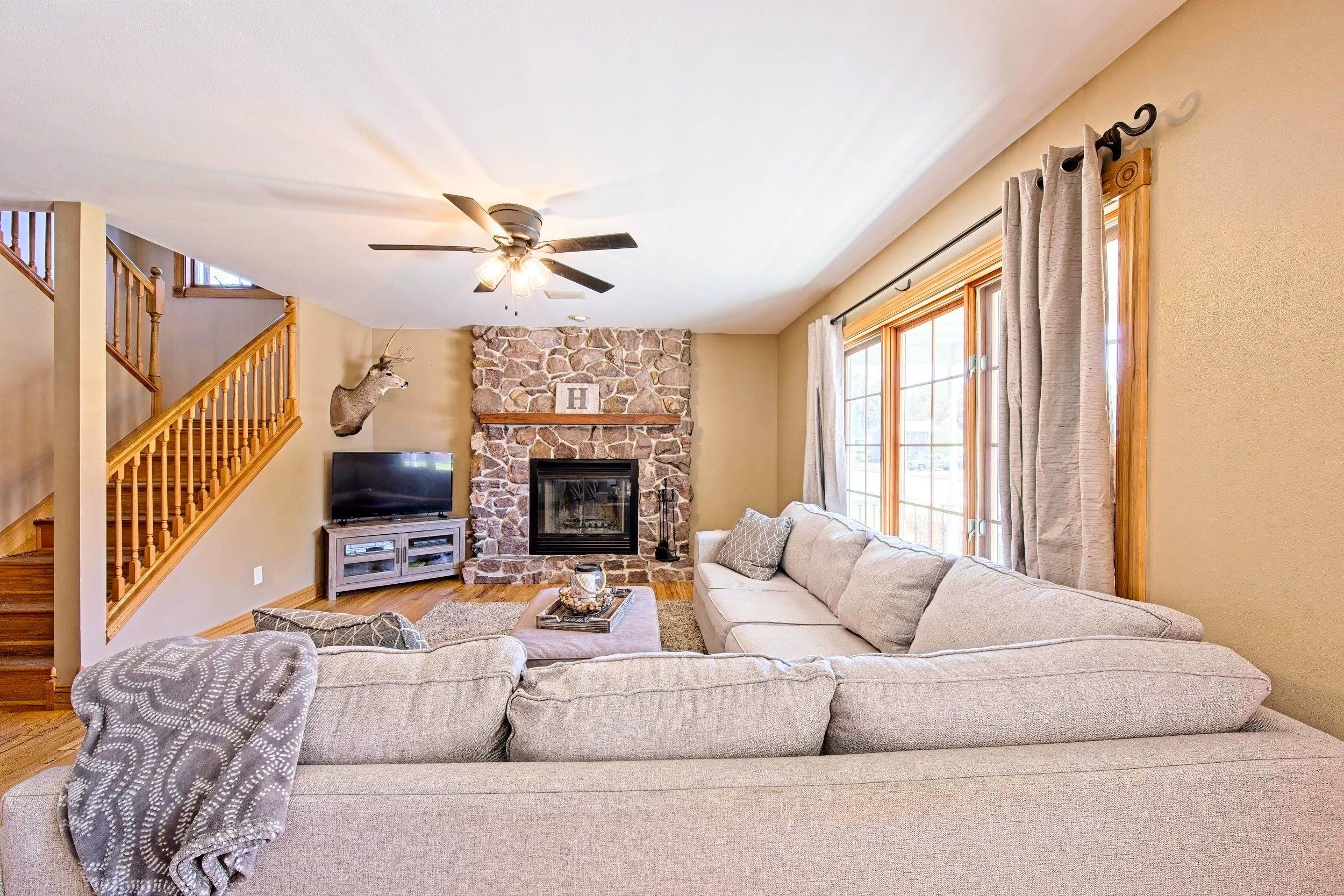 312 East Walnut Street North Freedom, WI 53951 - Photo 9 of 26