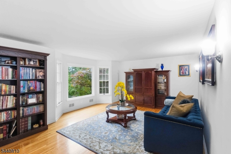 56 Union Hill Road Morris Plains, NJ 07950 - Photo 7 of 36