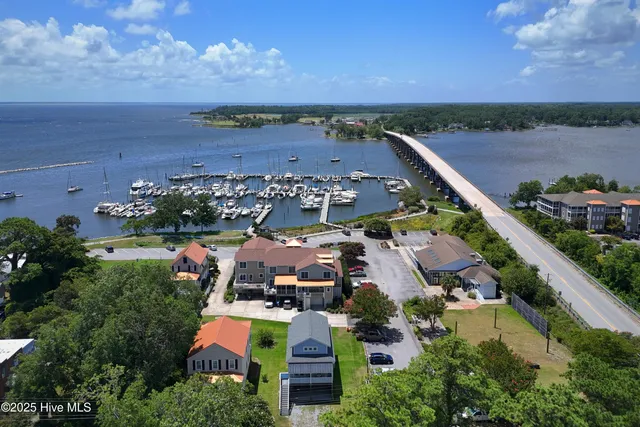 $405,000 | 511 New Street, Oriental, NC 28571