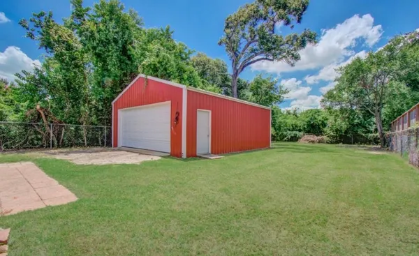 $195,000 | 1007 San Jacinto Street, Highlands, TX 77562