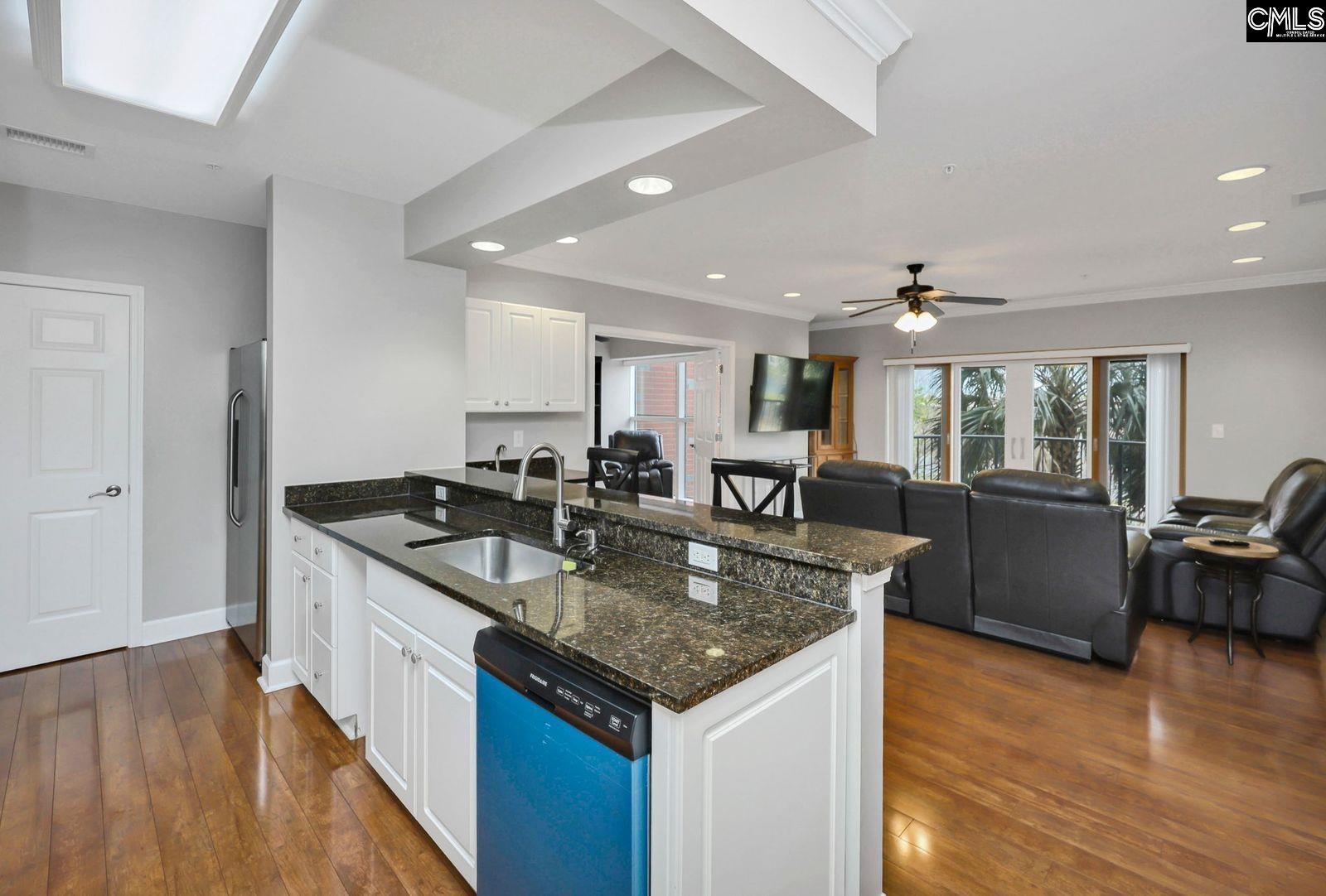 900 South Stadium Road, Unit N210 Columbia, SC 29201 - Photo 6 of 21
