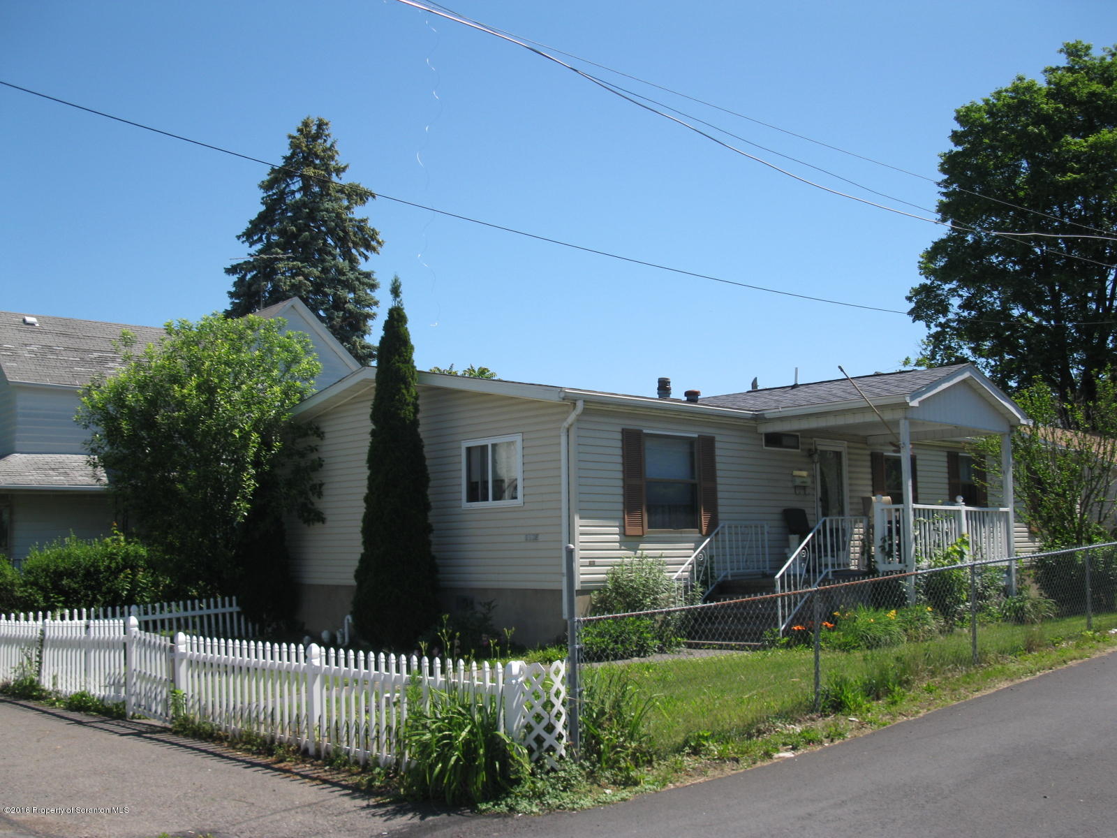 1132 Spring Street Avoca, PA 18641 - Photo 1 of 20 Gallery Image 1