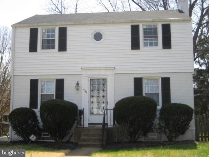 4213 Colonial Road Pikesville, MD 21208 - Photo 1 of 24 Brick and new siding exterior.