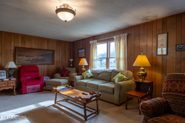 $299,500 | 313 Bryson Street, Athens, TN 37303