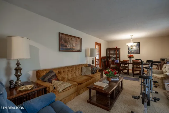 $299,500 | 313 Bryson Street, Athens, TN 37303