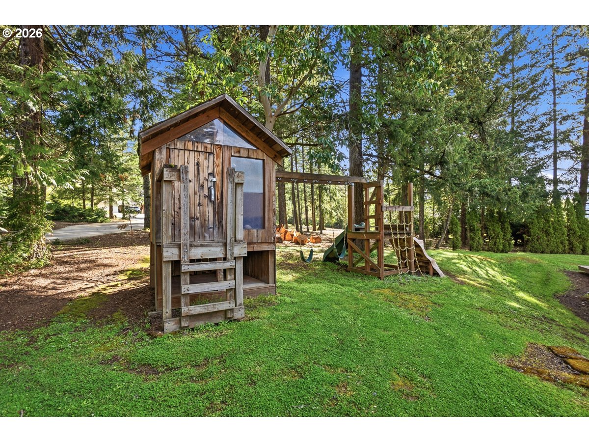 9890 Southwest Grabhorn Road Beaverton, OR 97007 - Photo 33 of 47