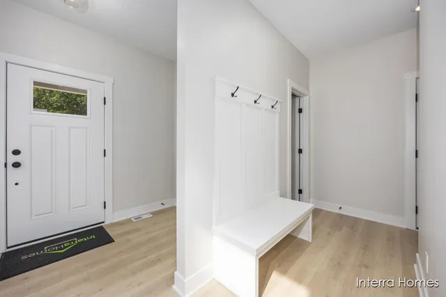 $489,900 | 1418 Kimber Drive, Lowell, MI 49331