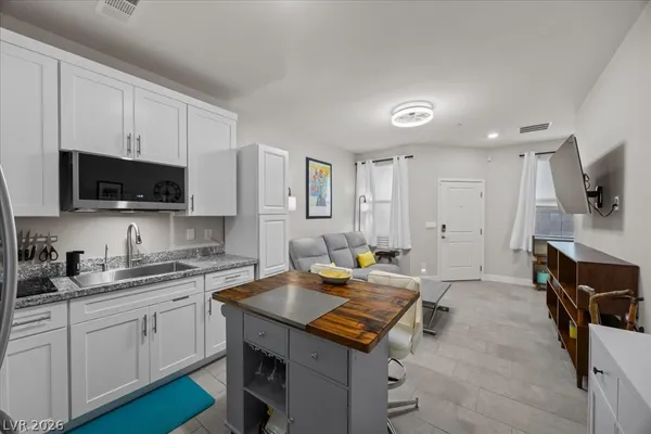 $700,000 | 1912 Ballard Bay Place, North Las Vegas, NV 89084
