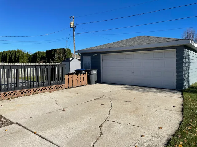 $259,900 | 2321 North 27th Place, Sheboygan, WI 53083