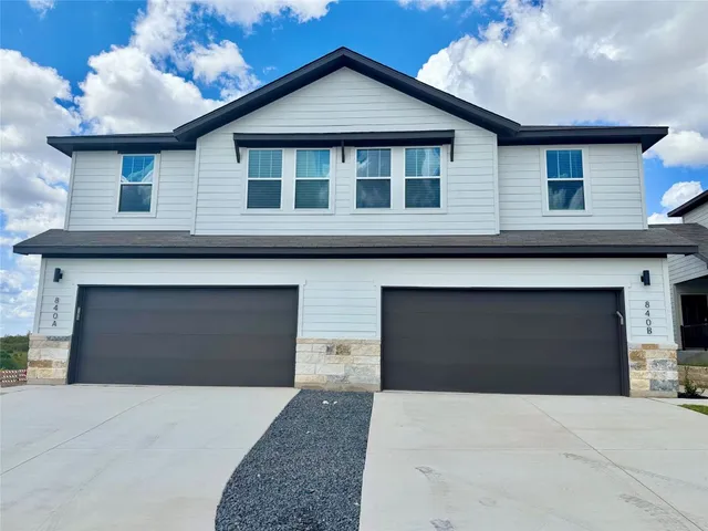 $1,795 | 840 Staglin Street, Unit B, Buda, TX 78610
