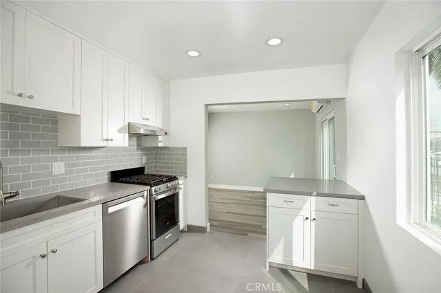 $2,395 | 5459 Carlin Street, Unit A, Los Angeles, CA 90016
