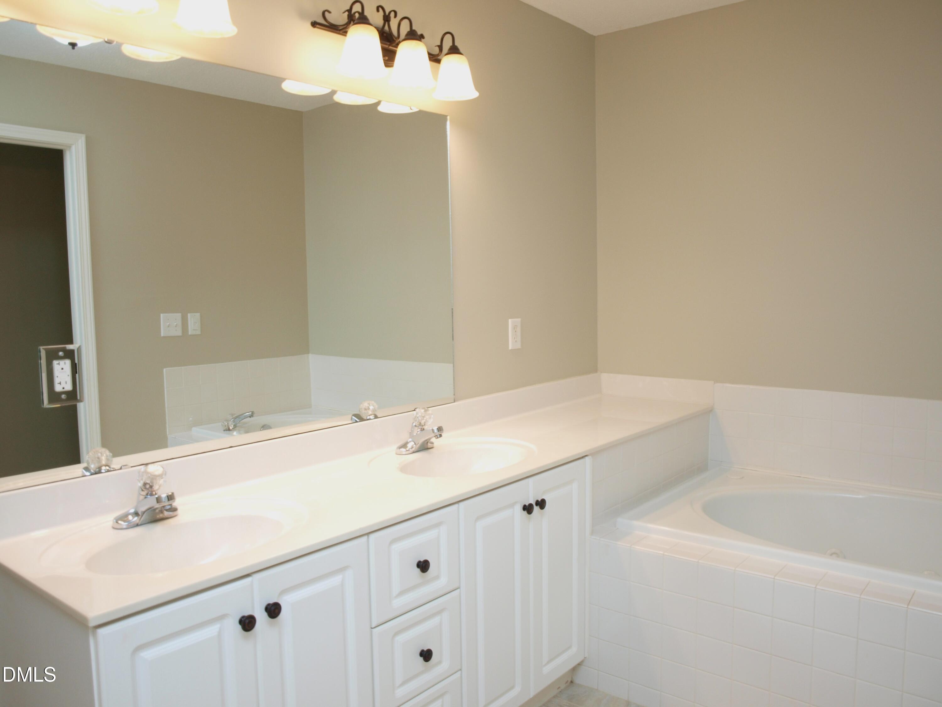 1911 Falls Landing Drive, Unit 106 Raleigh, NC 27614 - Photo 10 of 19 8