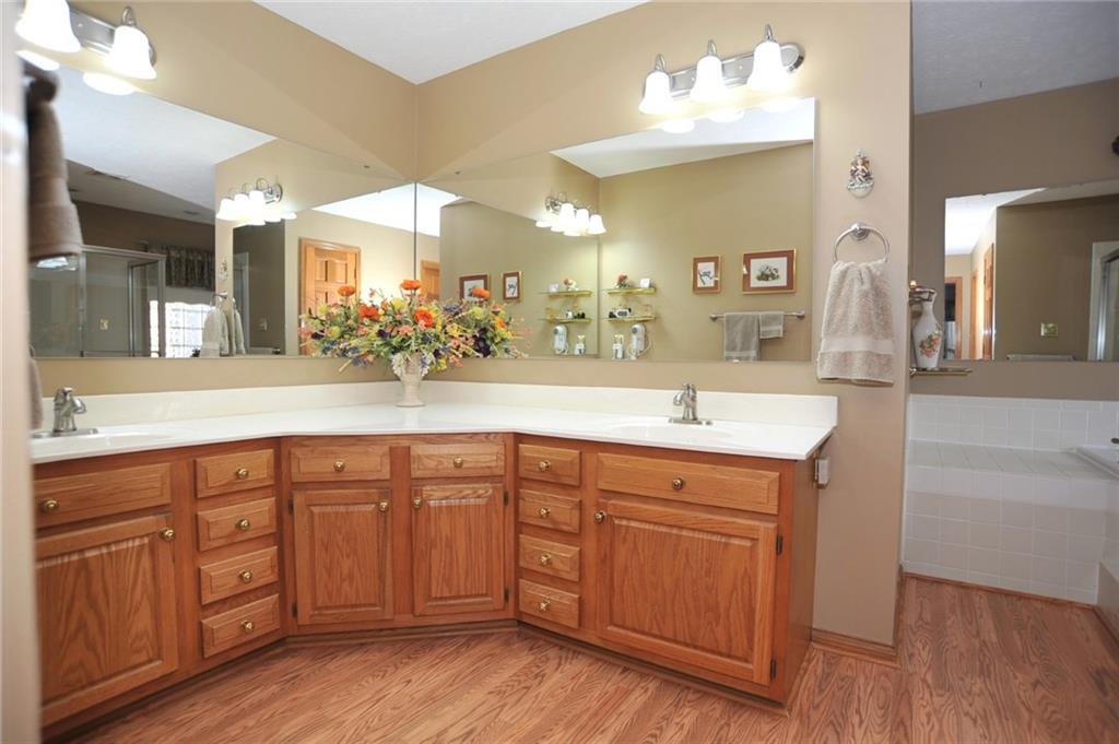 1587 Cherry Tree Road Avon, IN 46123 - Photo 14 of 24 Gallery Image 14