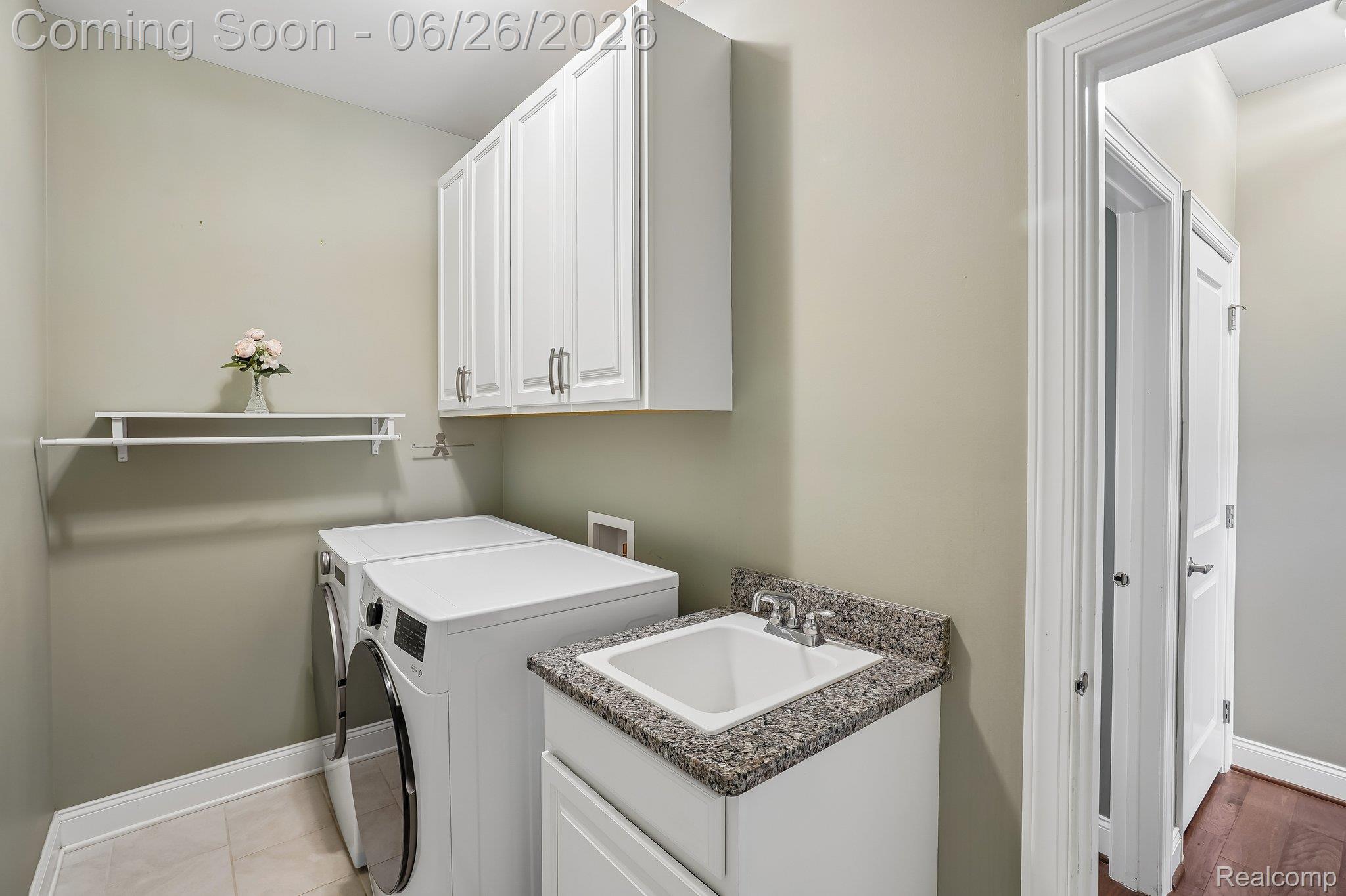 42832 Cardinal Way Novi, MI 48375 - Photo 31 of 47 31-web-or-mls-Cardinal Way 47-S2506-031.jpg