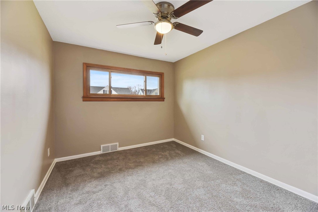 30340 Barjode Road Willowick, OH 44095 - Photo 10 of 22 Gallery Image 10