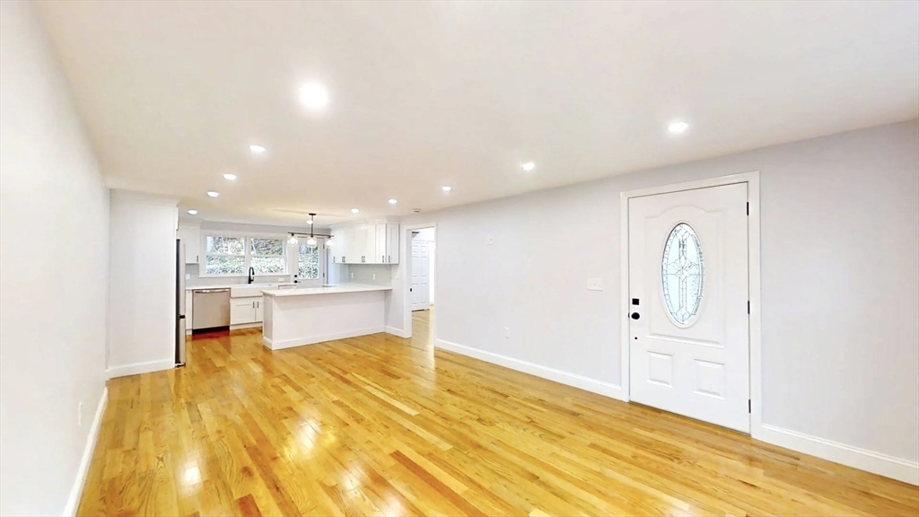 8 Reardon Road Hudson, MA 01749 - Photo 7 of 30