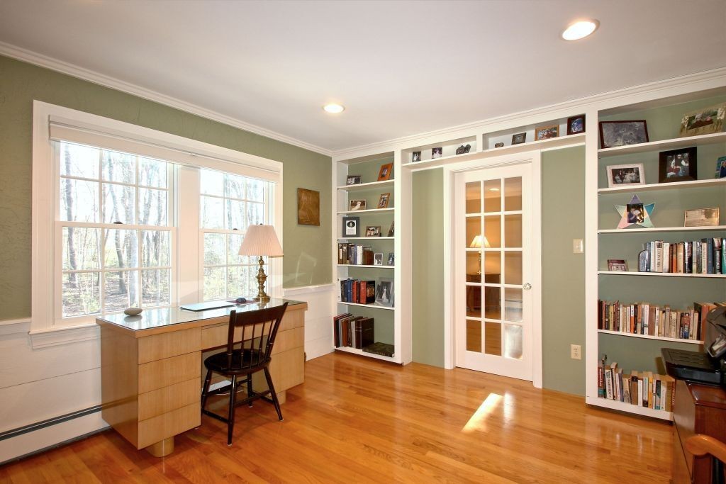 26 Suffolk Road Sudbury, MA 01776 - Photo 6 of 30 Gallery Image 6