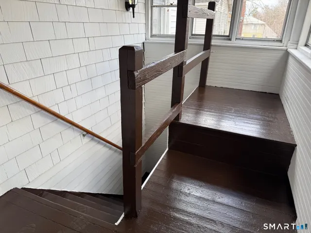 $359,900 | 231 School Street, Manchester, CT 06040