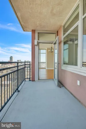 $7,750 | 400-26 South Broad Street, Unit 2407, Philadelphia, PA 19146