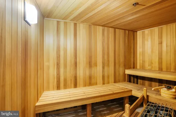 $7,750 | 400-26 South Broad Street, Unit 2407, Philadelphia, PA 19146