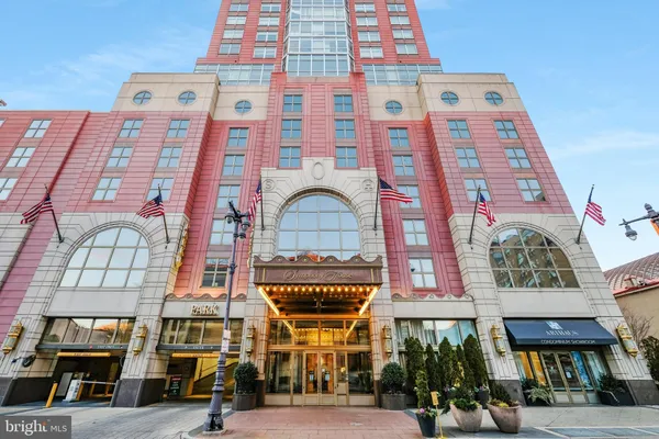$7,750 | 400-26 South Broad Street, Unit 2407, Philadelphia, PA 19146