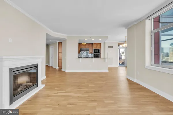 $7,750 | 400-26 South Broad Street, Unit 2407, Philadelphia, PA 19146