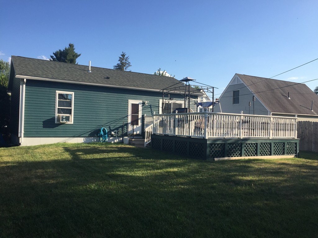 70 Tyler Street Springfield, MA 01109 - Photo 4 of 17