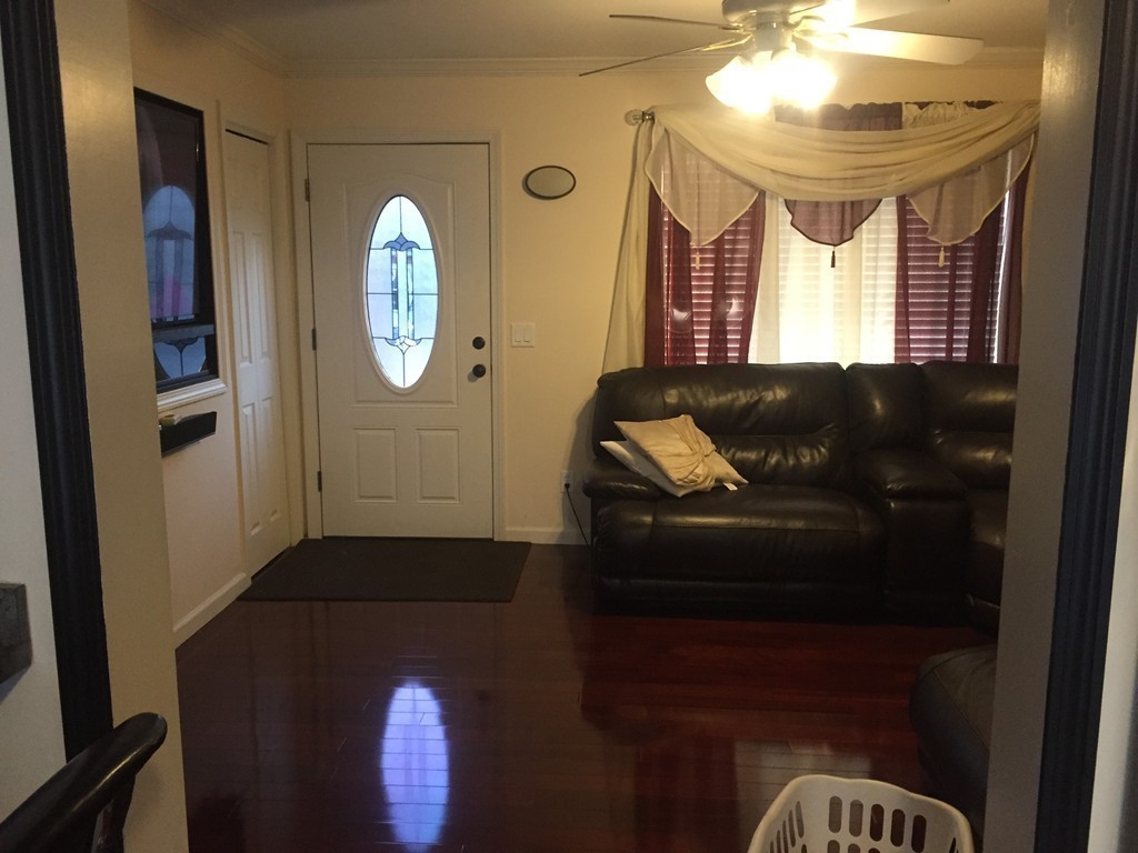 70 Tyler Street Springfield, MA 01109 - Photo 7 of 17