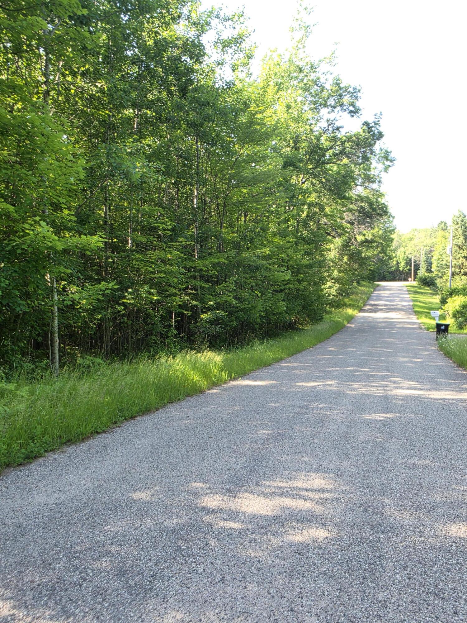 1.55-acres Oak Ridge Road Amberg, WI 54102 - Photo 3 of 6 095a0305-3de2-49c4-8e6b-56ba677fc181-1_a