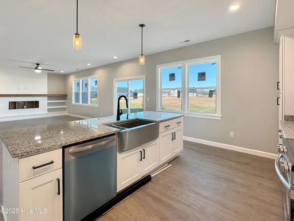 $469,900 | 1061 Staysail Drive, Elizabeth City, NC 27909