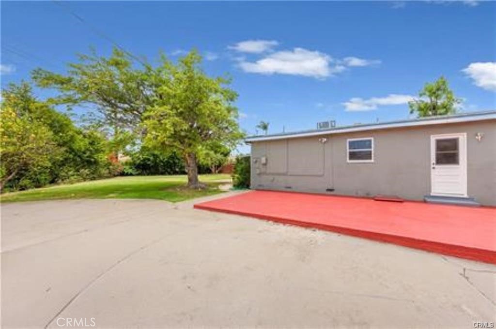 15853 Romar Street North Hills, CA 91343 - Photo 14 of 16 a view of outdoor space yard and basketball court