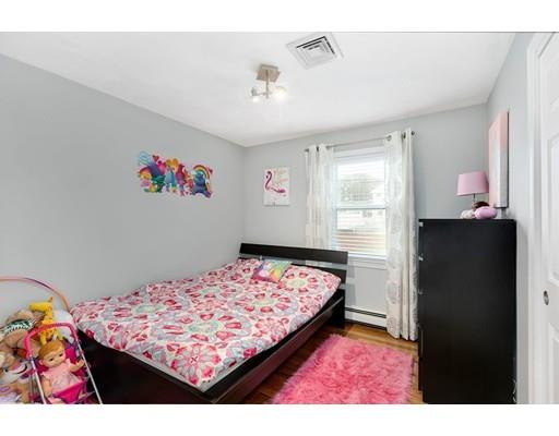 21 Summit Road Stoneham, MA 02180 - Photo 11 of 24 Gallery Image 11