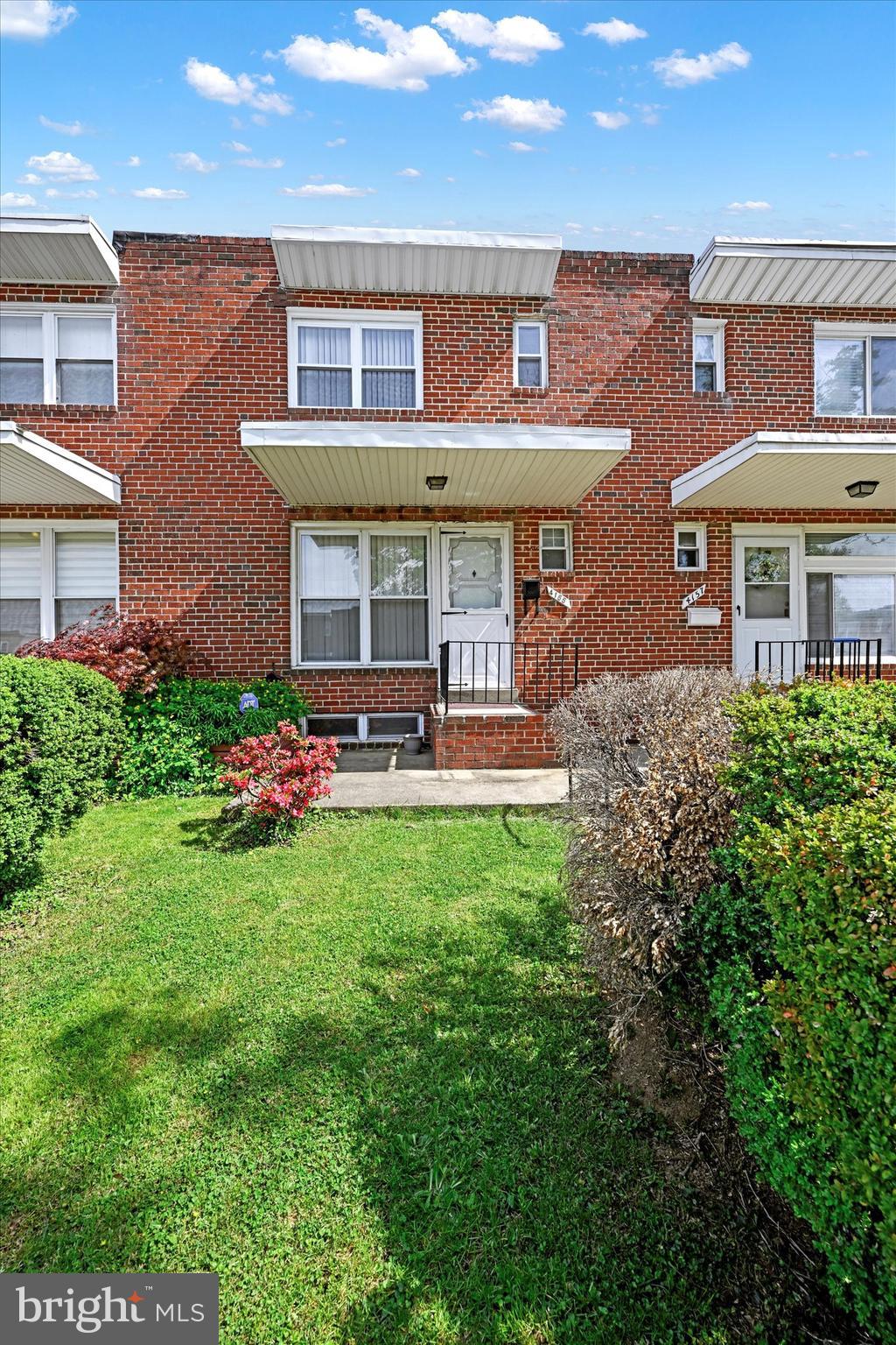 4155 Crest Heights Road Baltimore, MD 21215 - Photo 2 of 28