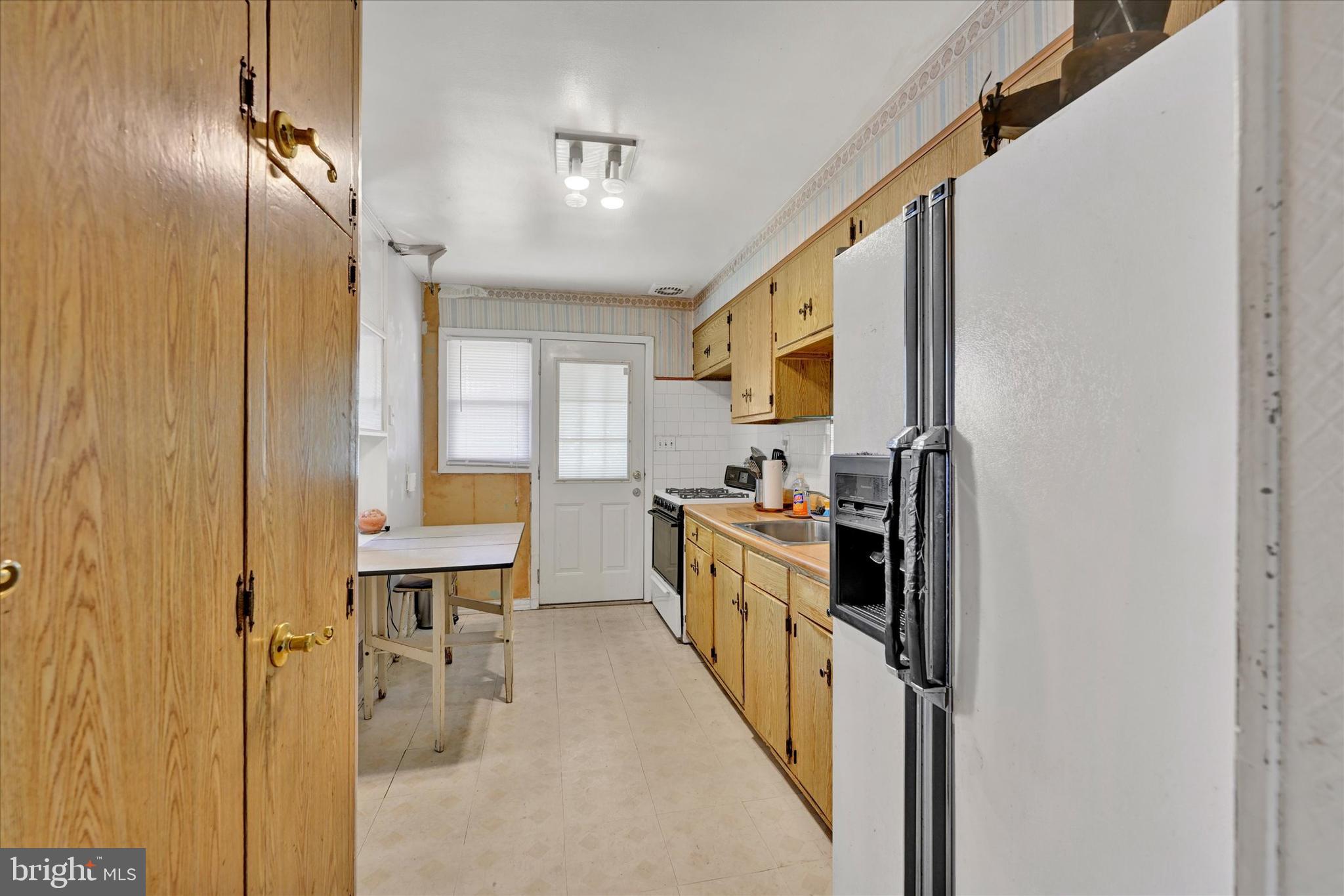 4155 Crest Heights Road Baltimore, MD 21215 - Photo 10 of 28