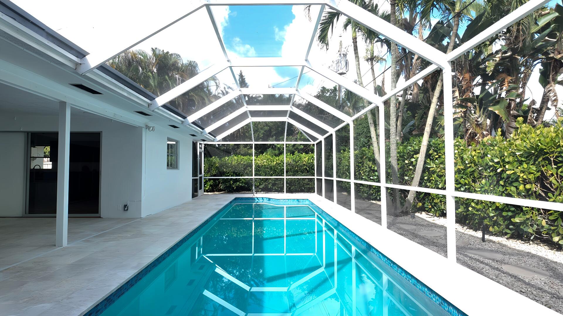 7 Southeast Paddock Circle Jupiter, FL 33469 - Photo 27 of 32 Awesome Lap Pool