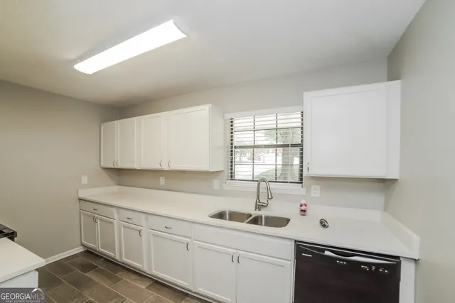 $1,465 | 2227 Cherokee Valley Circle, Lithonia, GA 30058