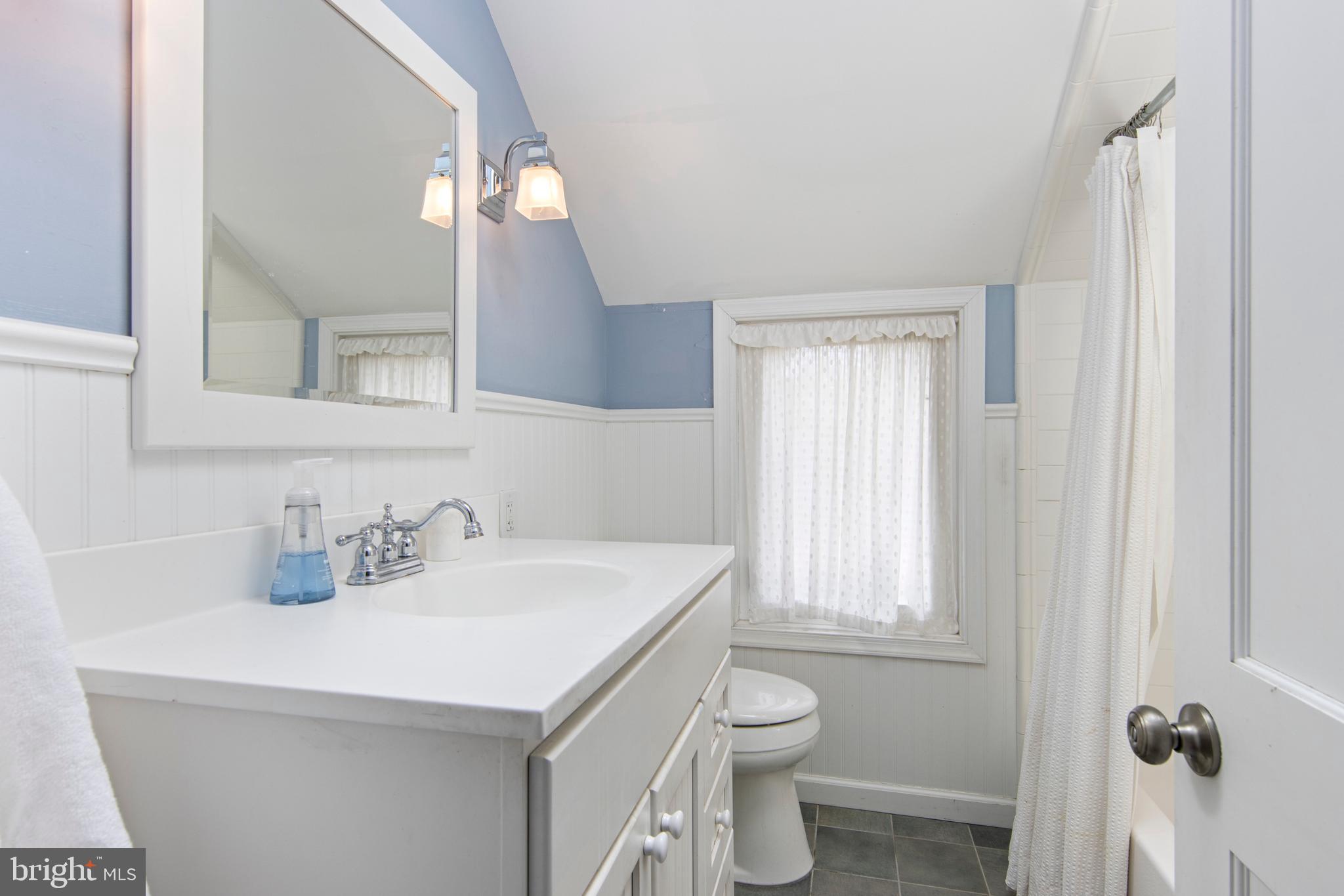 228 Dorset Road Devon, PA 19333 - Photo 34 of 39