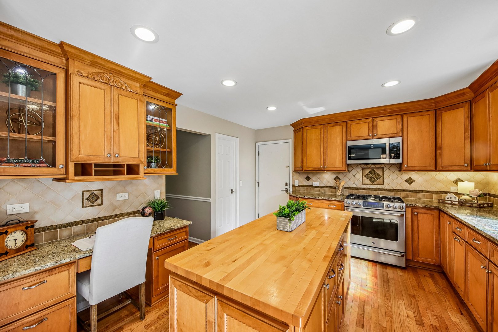 4671 Providence Road Gurnee, IL 60031 - Photo 17 of 67 Gallery Image 17