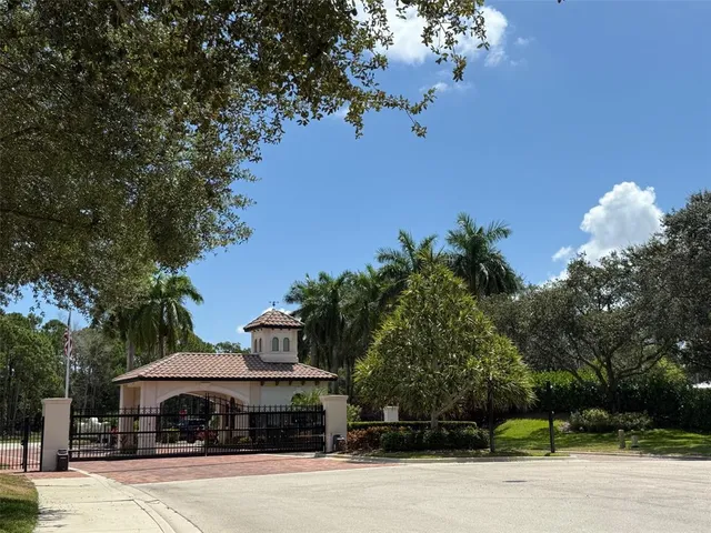 $484,400 | 187 Southeast Via Sangro, Port St. Lucie, FL 34952