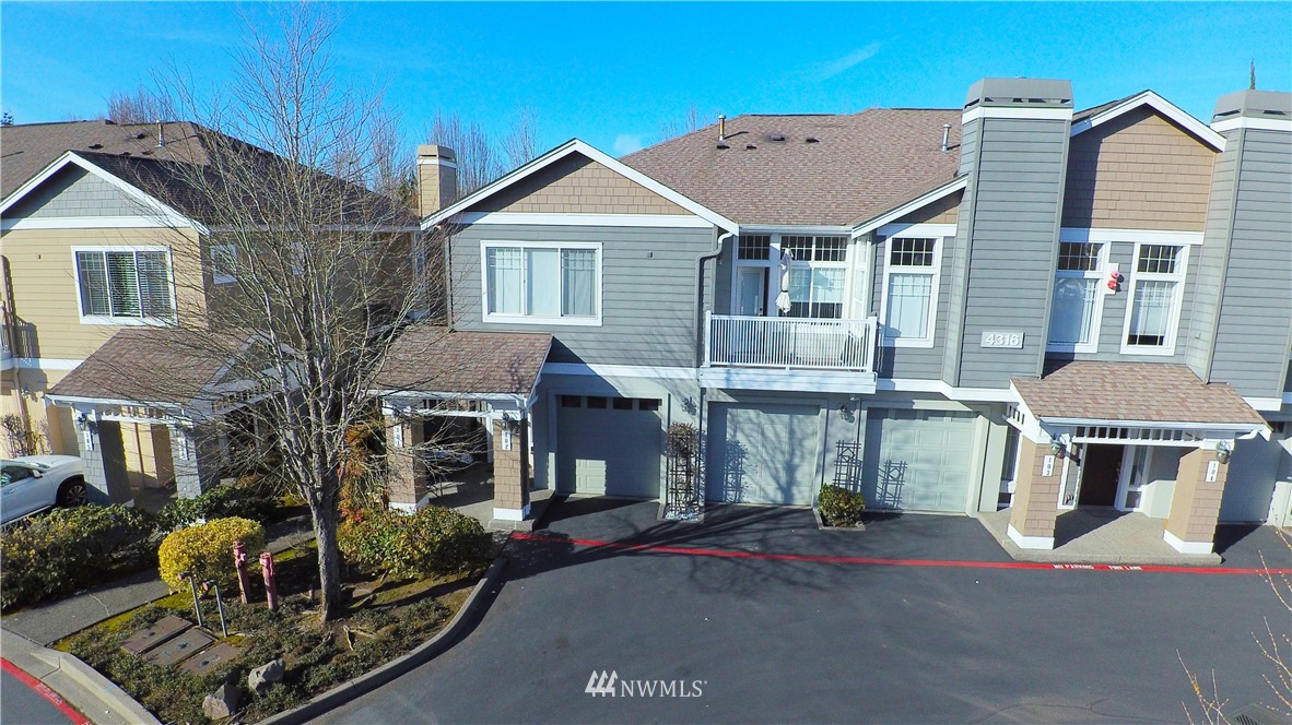4316 Northeast 5th Court, Unit 102 Renton, WA 98059 - Photo 2 of 30