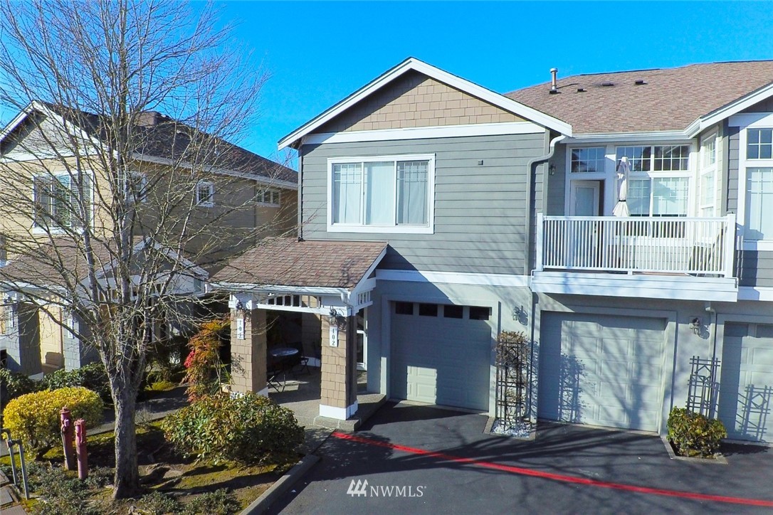 4316 Northeast 5th Court, Unit 102 Renton, WA 98059 - Photo 3 of 30