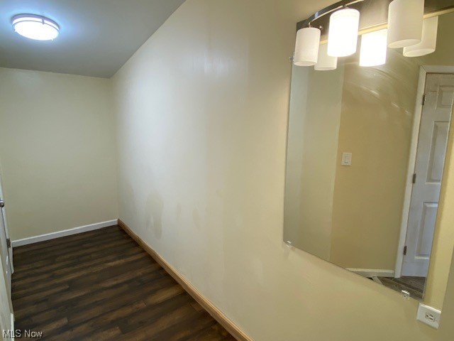 528 Housel Craft Road Cortland, OH 44410 - Photo 9 of 35 Gallery Image 9