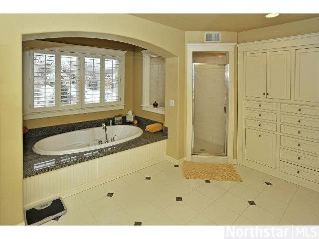 6440 Tanagers Point Chanhassen, MN 55331 - Photo 13 of 18