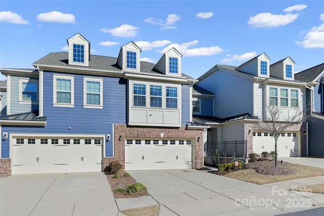 $425,000 | 620 Amber Meadows Way, Fort Mill, SC 29708