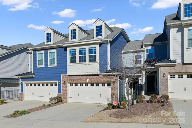 $425,000 | 620 Amber Meadows Way, Fort Mill, SC 29708