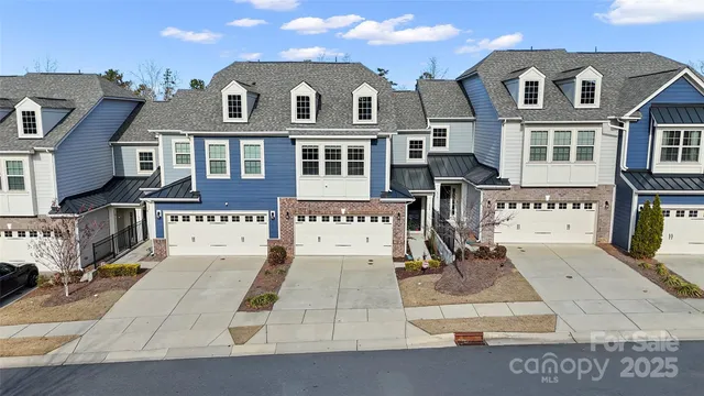 $425,000 | 620 Amber Meadows Way, Fort Mill, SC 29708