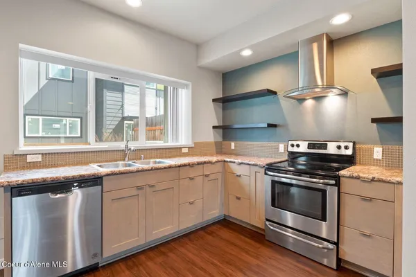 $3,095,000 | 303 South Felts Road, Spokane Valley, WA 99206