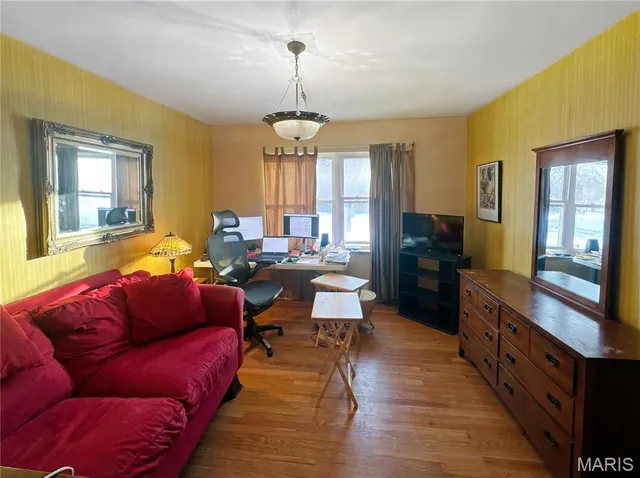 $330,000 | 7522 Amherst Avenue, University City, MO 63130