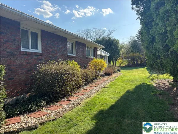 $365,000 | 230 North Adams Street, Allentown, PA 18104