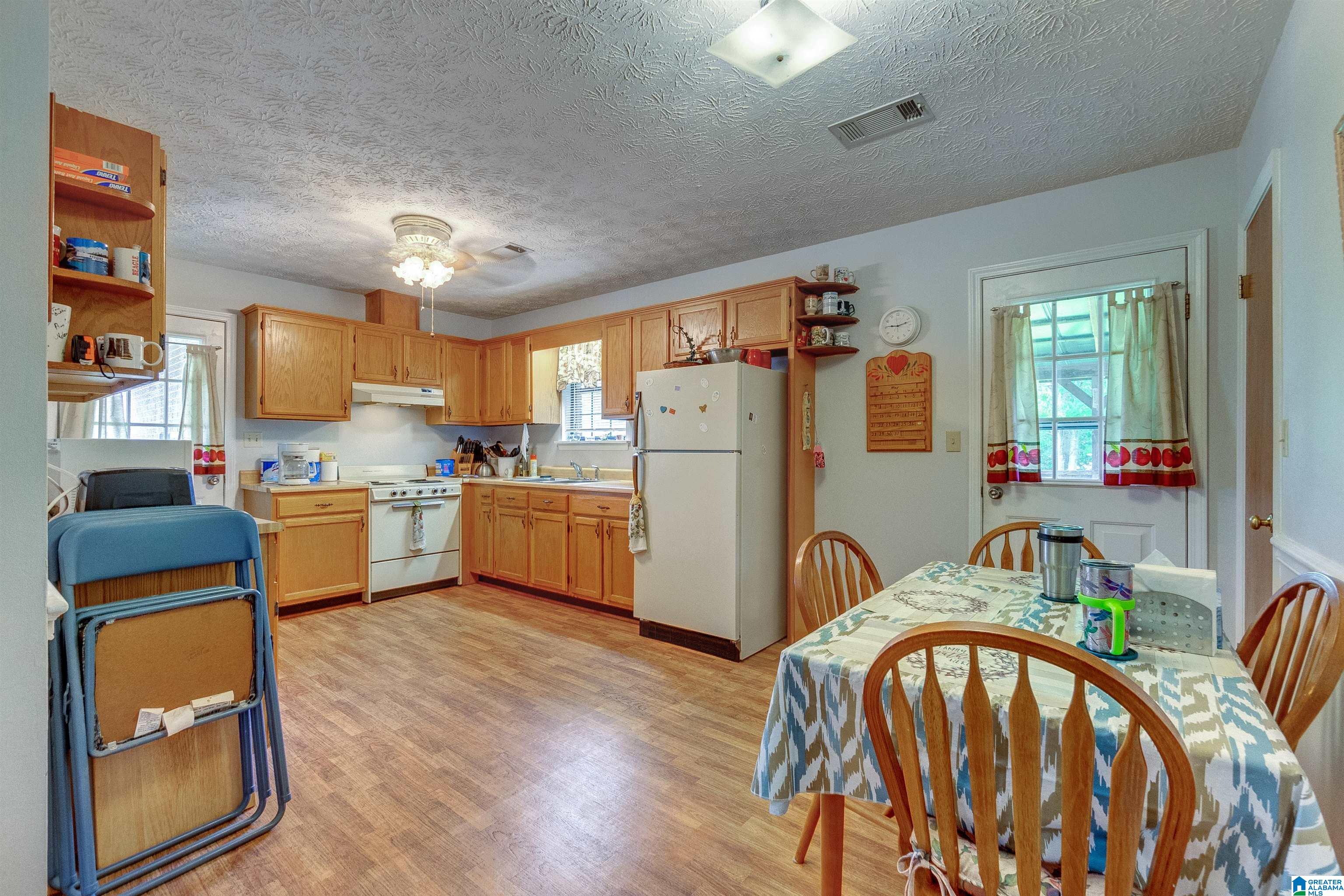 854 Main Street Jemison, AL 35085 - Photo 18 of 41